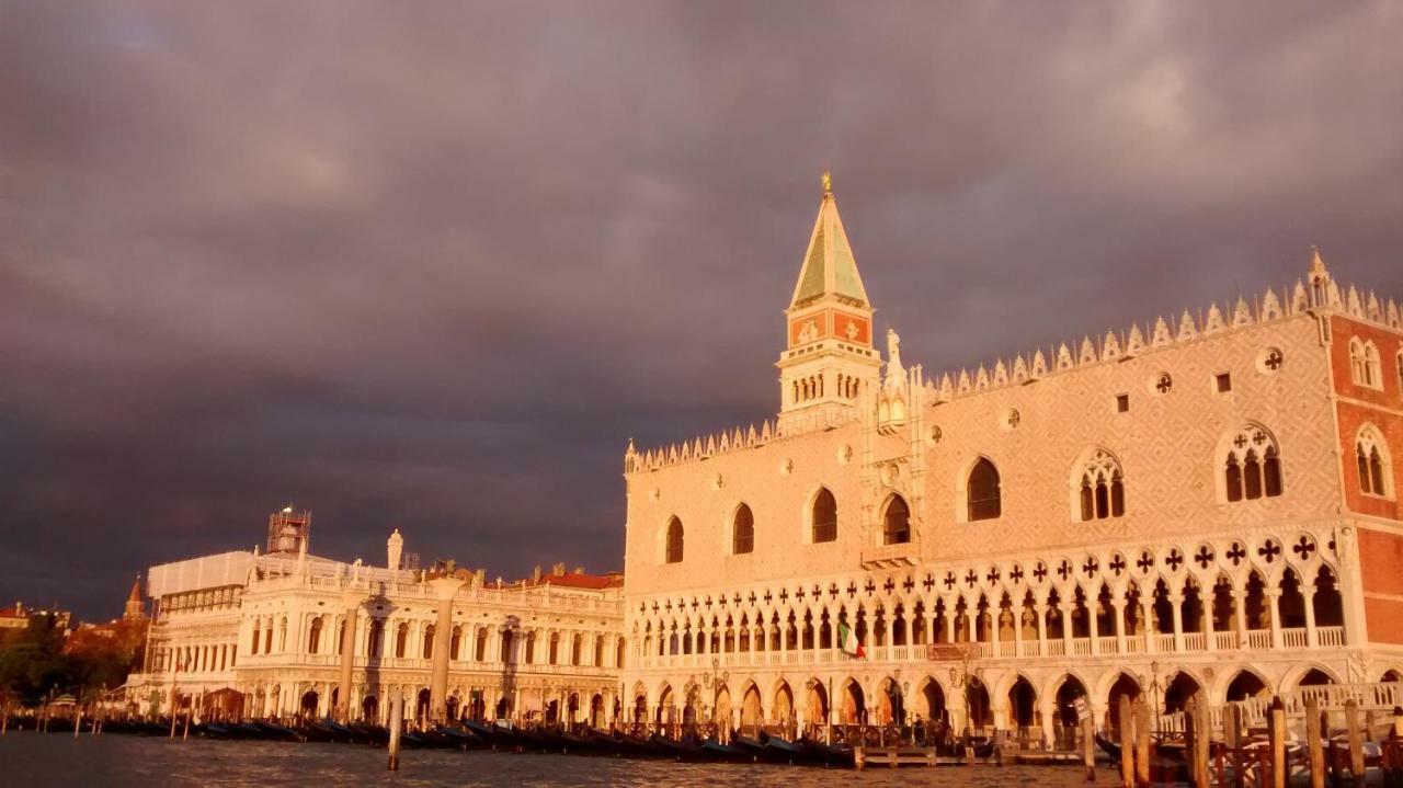 Ca' Giulia - Biennale - Free Wifi Fiber Apartment Venice Ngoại thất bức ảnh
